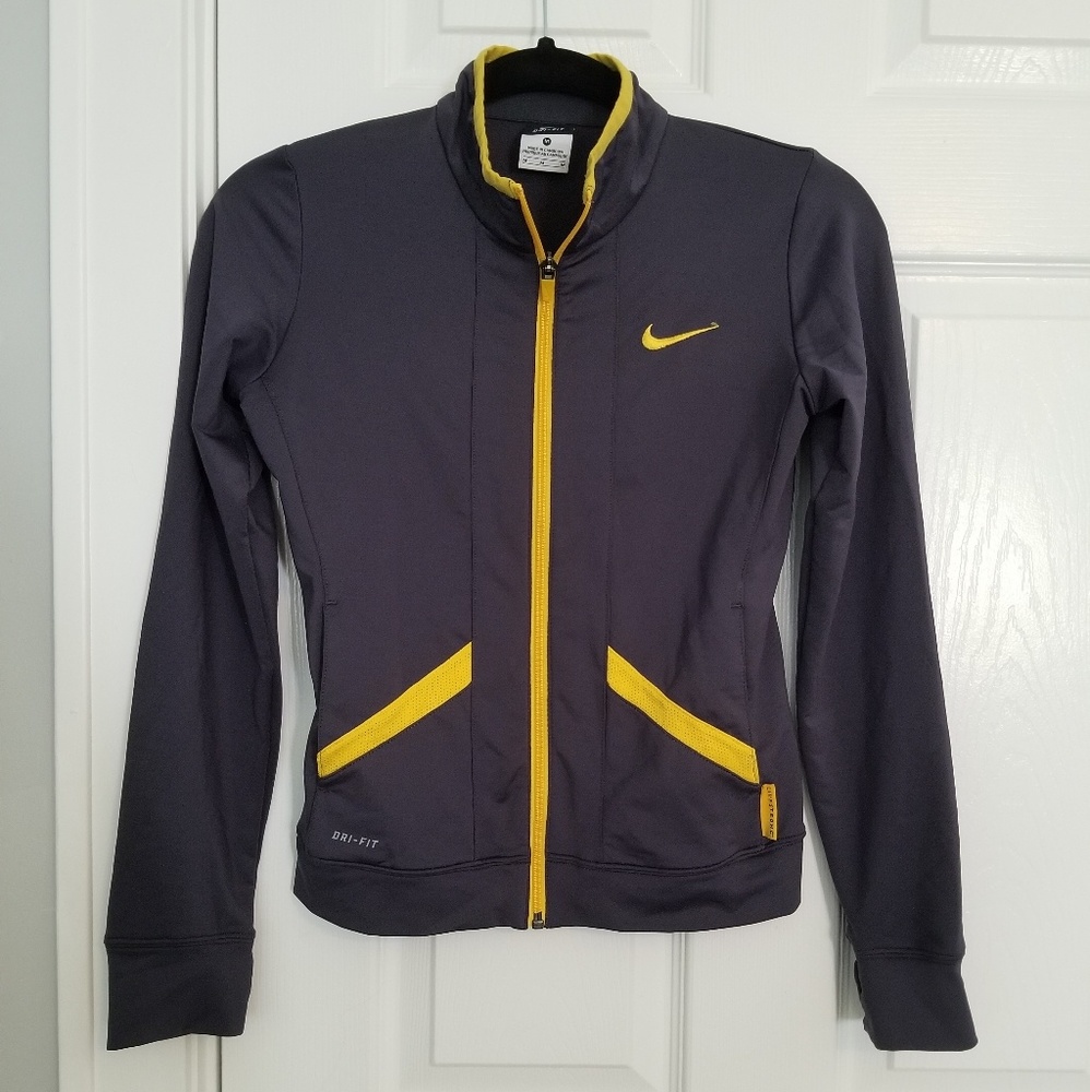 MD Nike light jacket